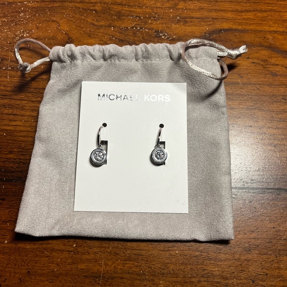 Michael Kors NEW teardrop earrings - Picture 12 of 15